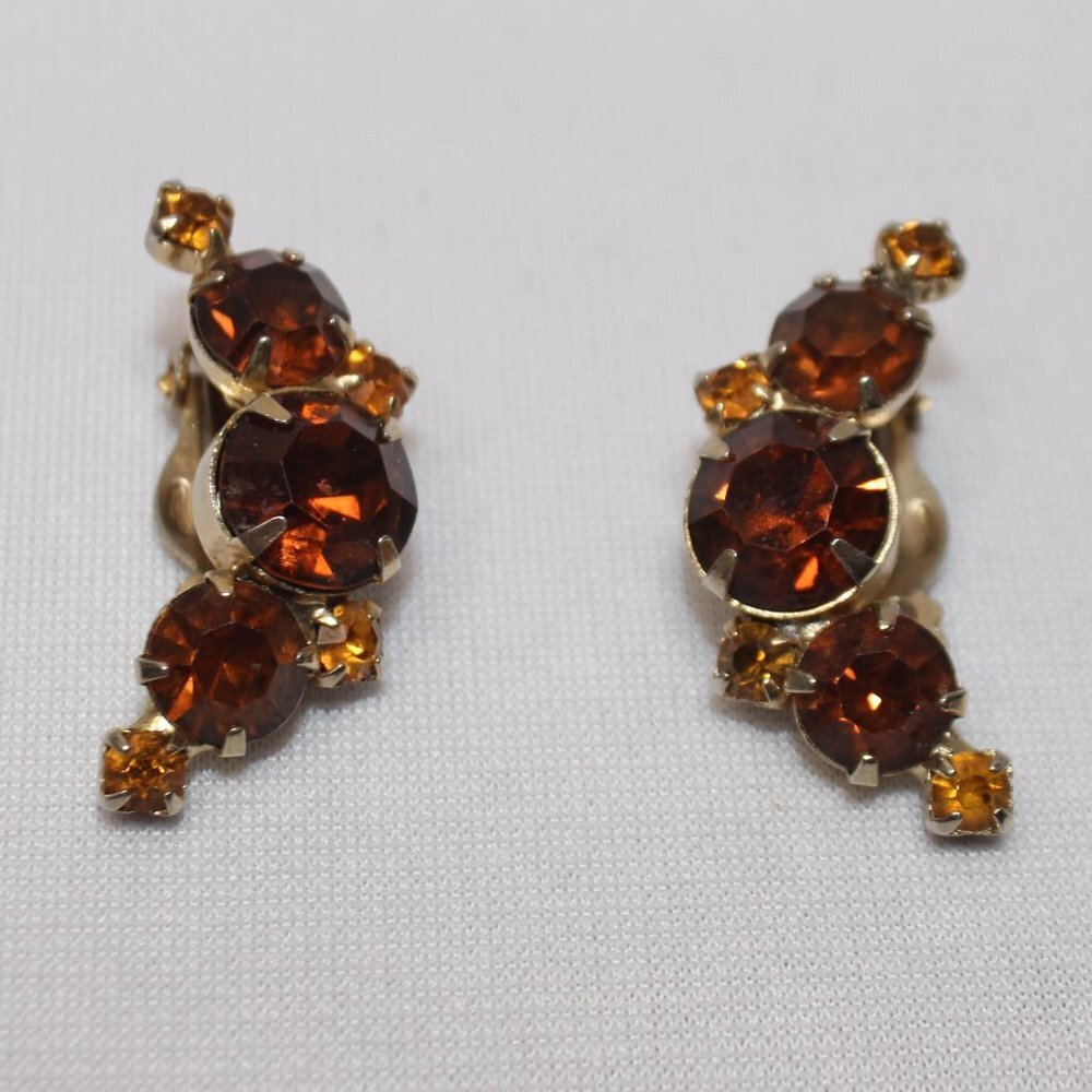 Vintage Juliana Citrine and Brown Rhinestone Crescent Shape Clip Earrings
